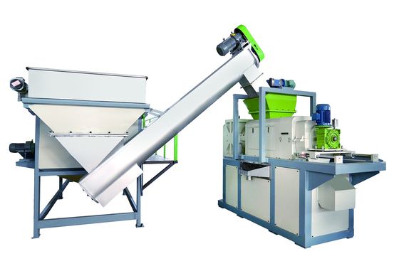 Automatische plasticsqueezing droger 1400kg/hr Plastics recycling extruder 280kW